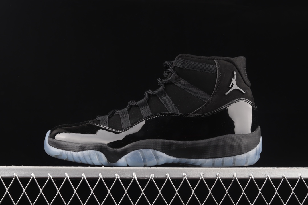 Air Jordan 11“Cap and Gown”AJ11 378037-005 XM024