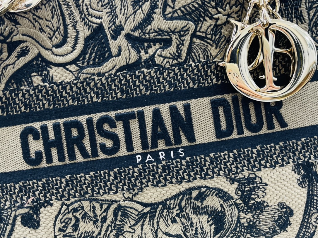 10A + top quality Dior Medium Lady D-Lite Bag 9920 DD003 24cm