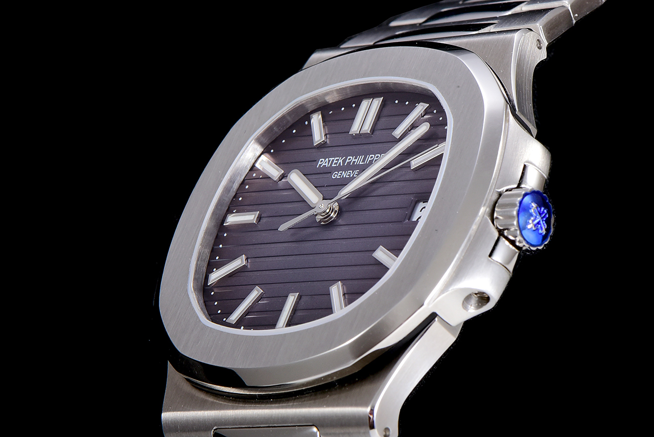 PATEK PHILIPPE NAUTILUS 5711 40mm