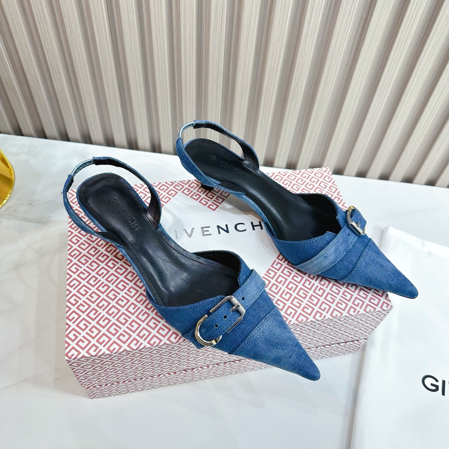 Givenchy Shoes Sandals Cowhide