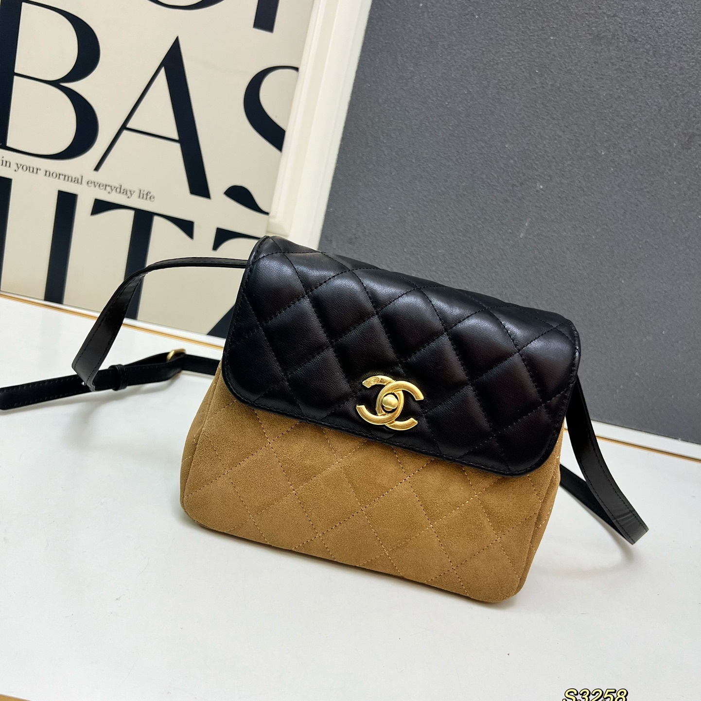 Chanel Shoulder Bag Ladies' Favorite