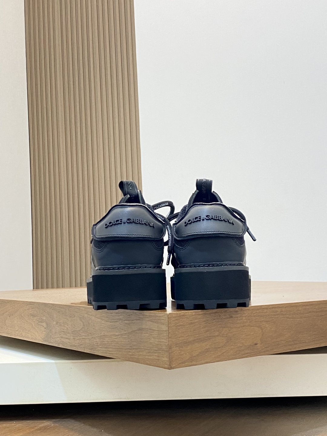 D&G Shoes Sports Shoes Leather