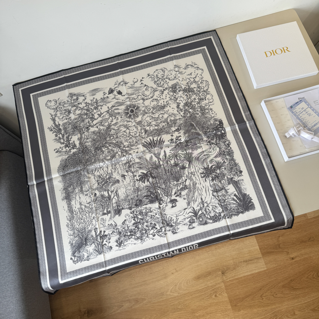 Dior Scarf Jungle Hand-Painted Square Scarf 100% Silk 90*90cm Accessories