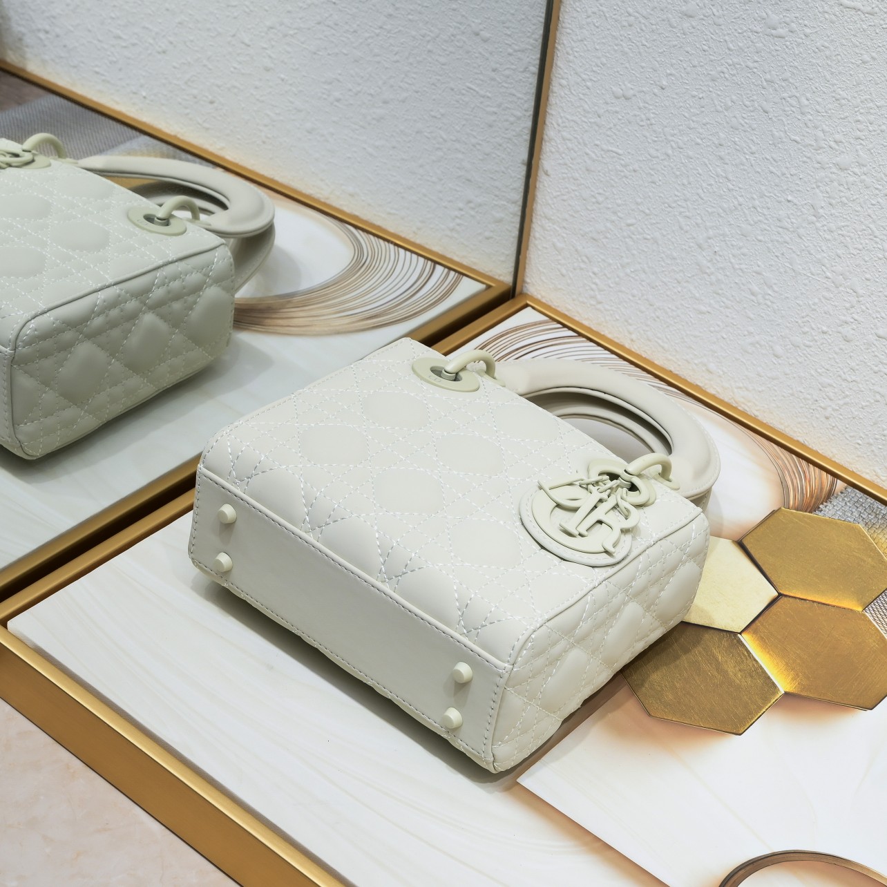 Mini Lady Dior Bag White Matte 2022 LM051 17cm