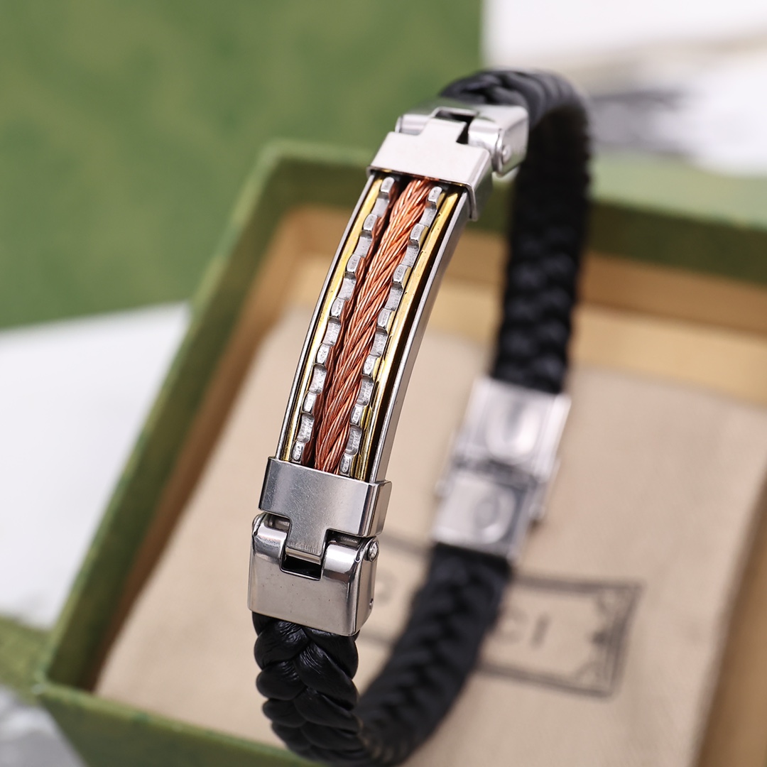 Gucci Jewelry Bangle Leather bracelet