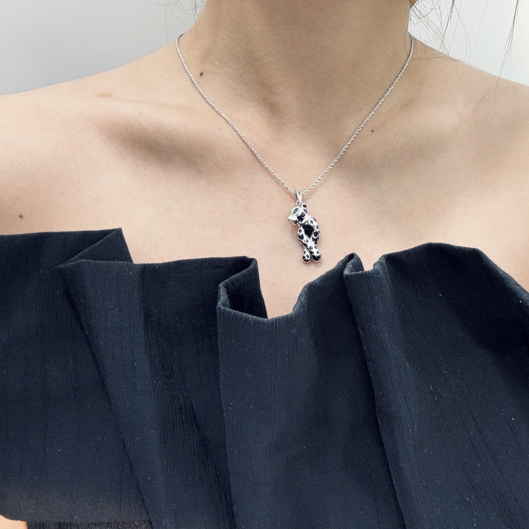 Cartier Necklace 003