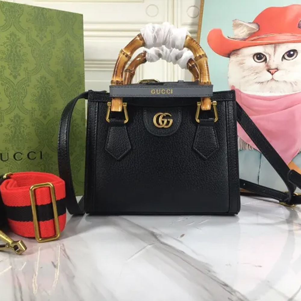 Gucci Diana Mini Tote 702732 LM081 20cm