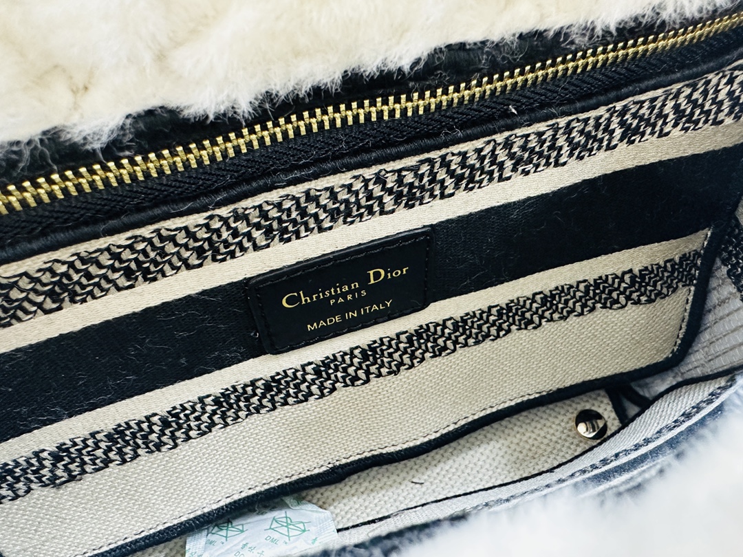 10A + top quality Dior Medium Lady D-Lite Bag 9920 DD003 24cm