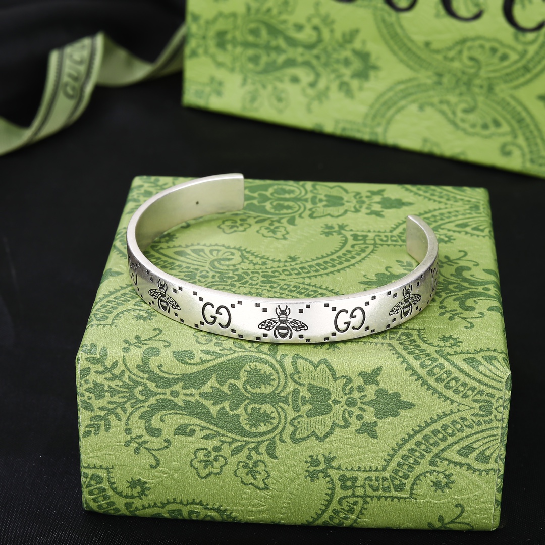 Gucci Jewelry Bangle Double G Burt's Bee printed bracelet