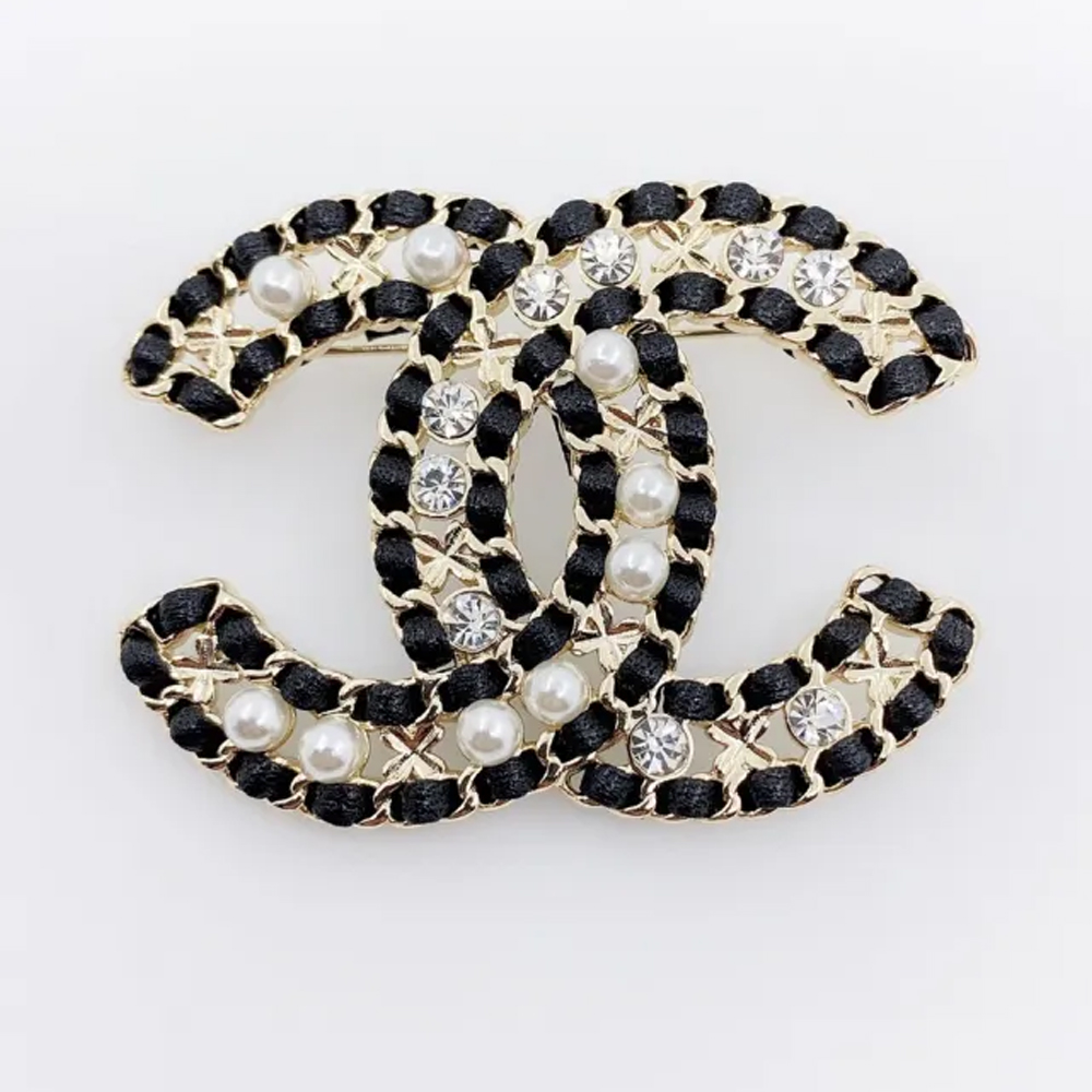 Chanel Brooch 011