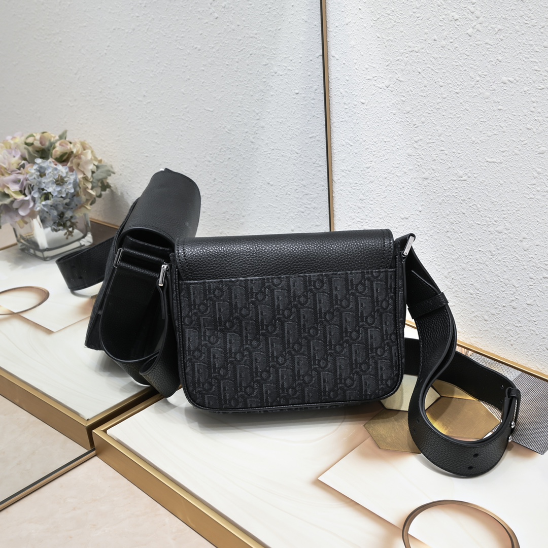 Dior Mini Saddle Messenger Bag 1034 XB012 23cm