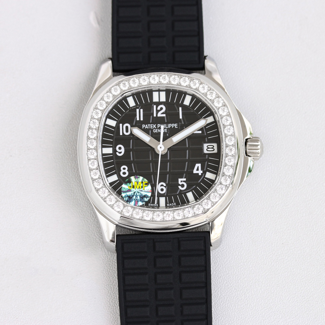 PATEK PHILIPPE AQUANAUT 5072 35.6mm