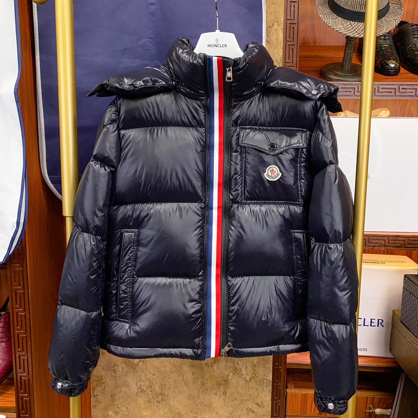 Moncler Down Jacket Ladies' Favorite Clothes 19FW Montbeliard