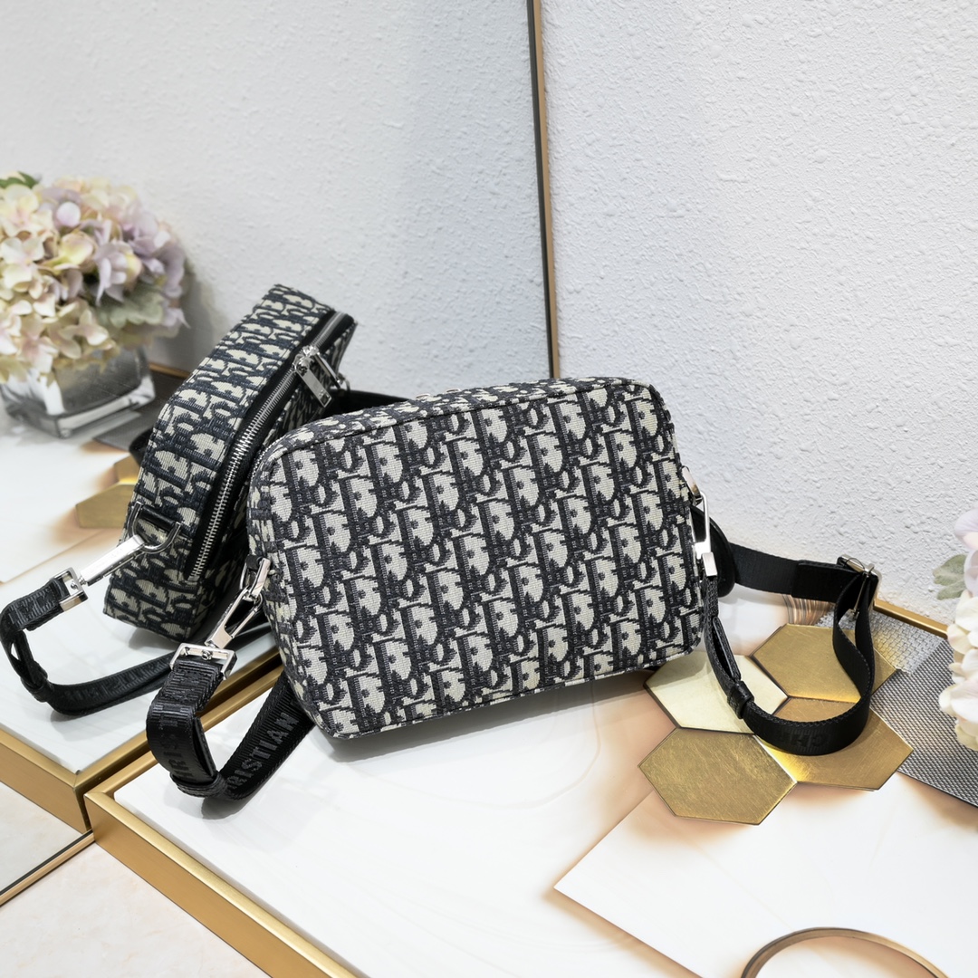 Dior Safari Messenger Bag 1020 XB081 22cm