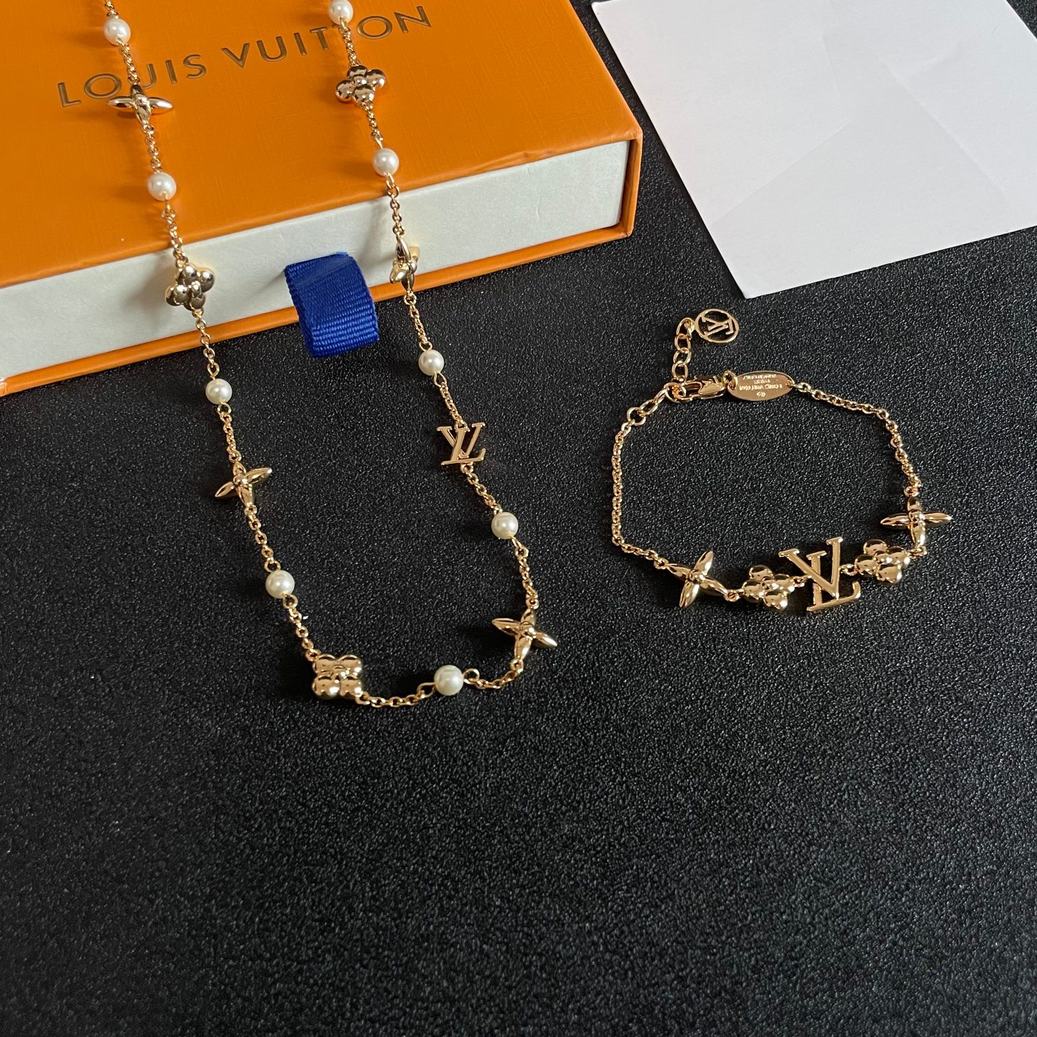 Louis Vuitton Jewelry Necklace Mantianxing