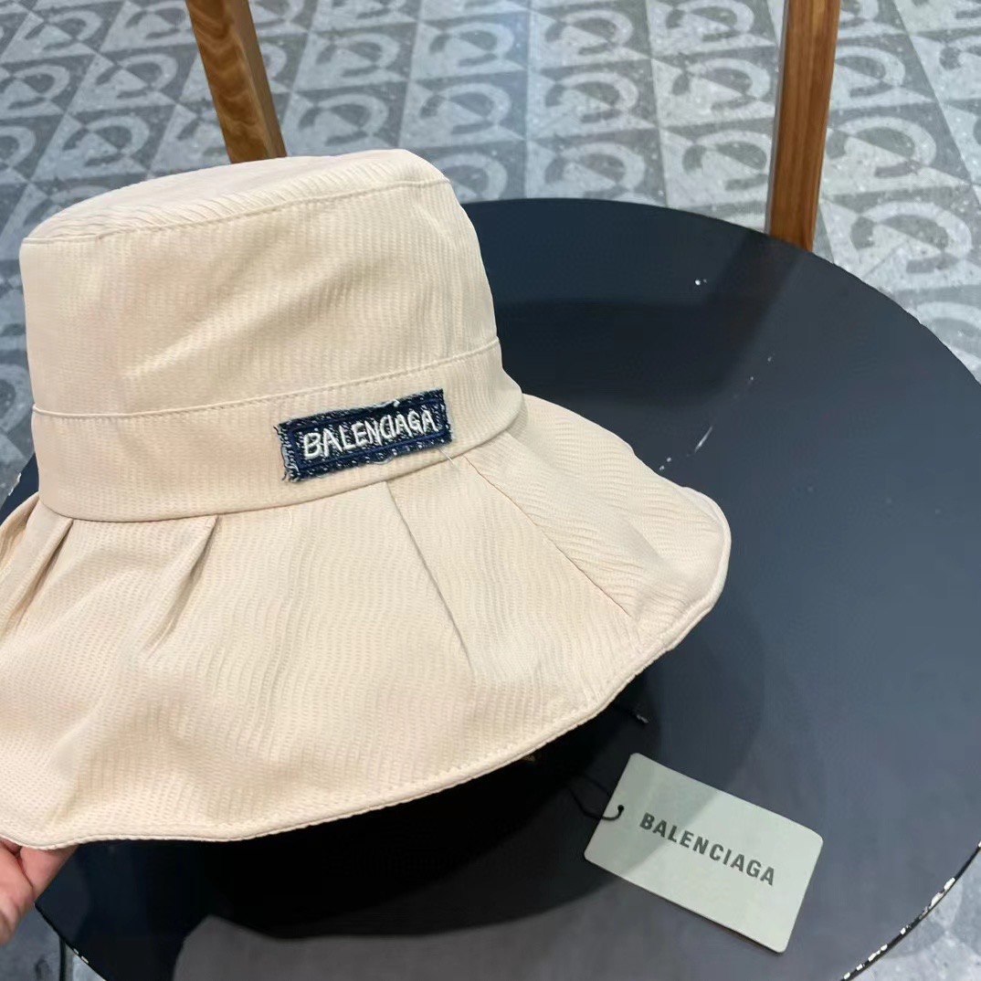 Balenciaga Hat Washed Denim Bucket Hat Accessories