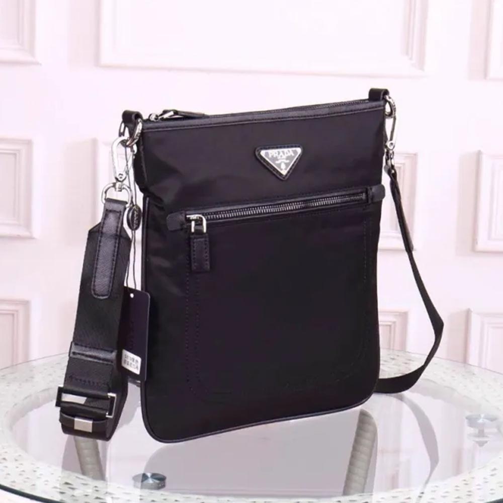 Prada0819HMF011  26*28*1 cm