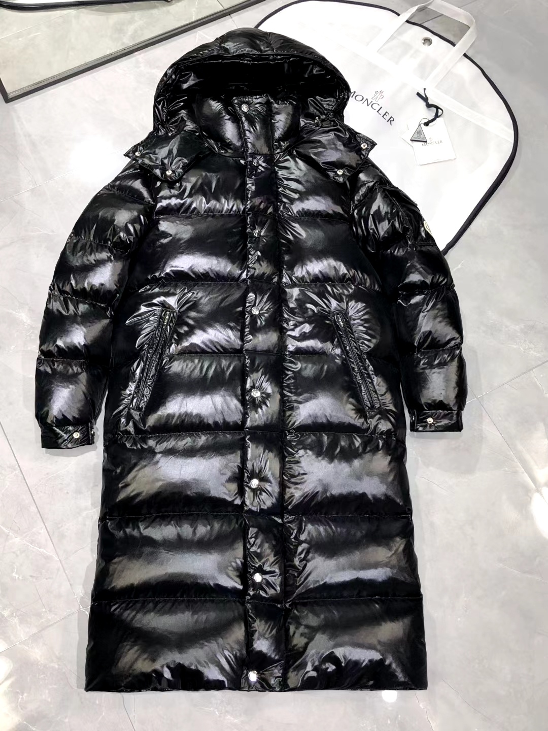 Moncler Down Jacket M19 FYZ054