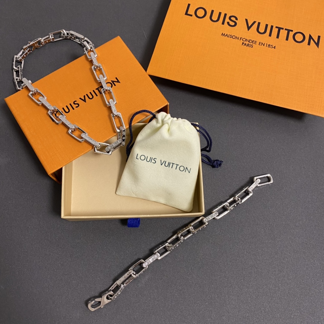 Louis Vuitton Jewelry Bracelets Double-ring belt lock design+presbyopic relief design