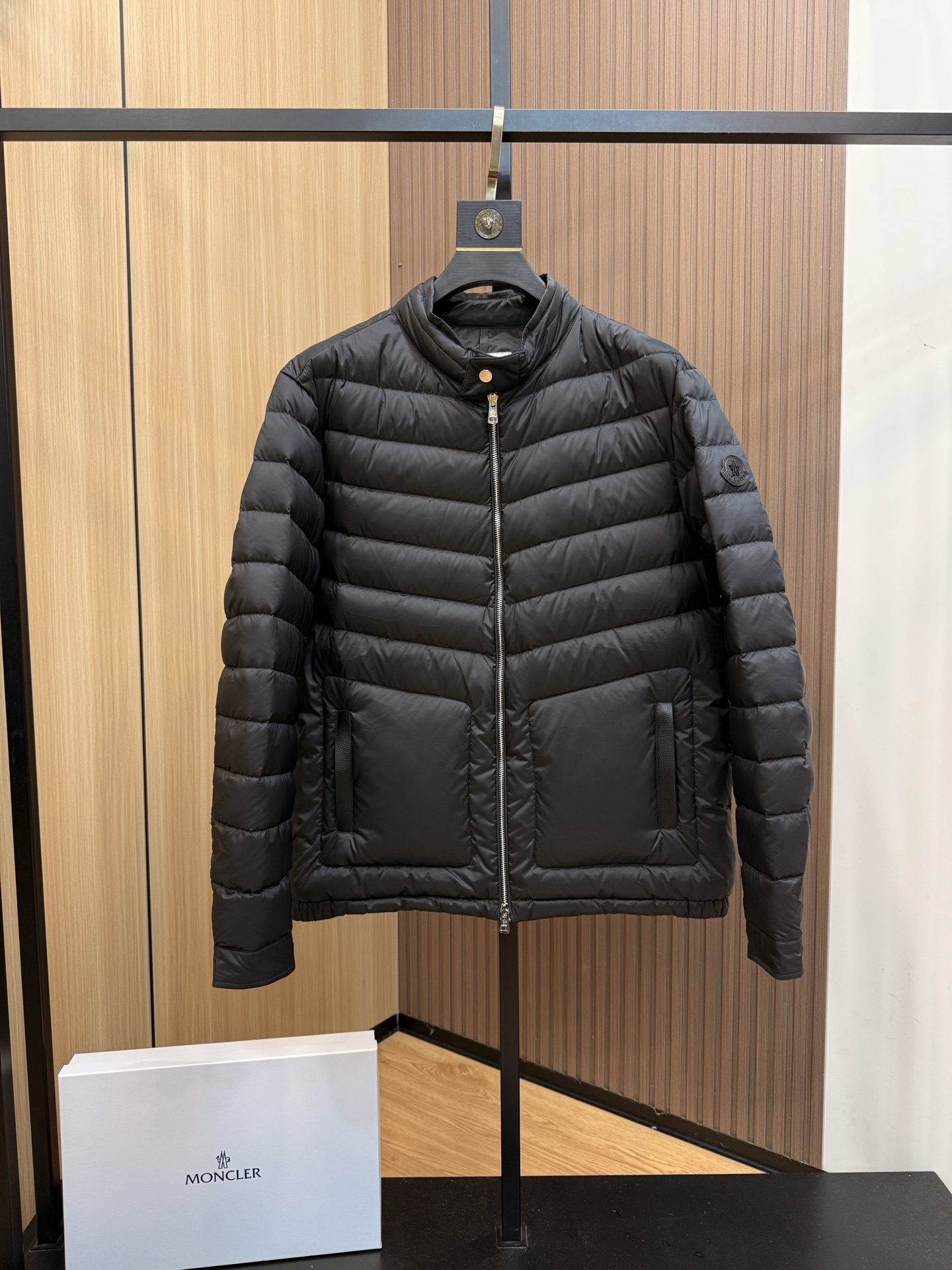 Moncler Down Jacket Ladies' Favorite Clothes
