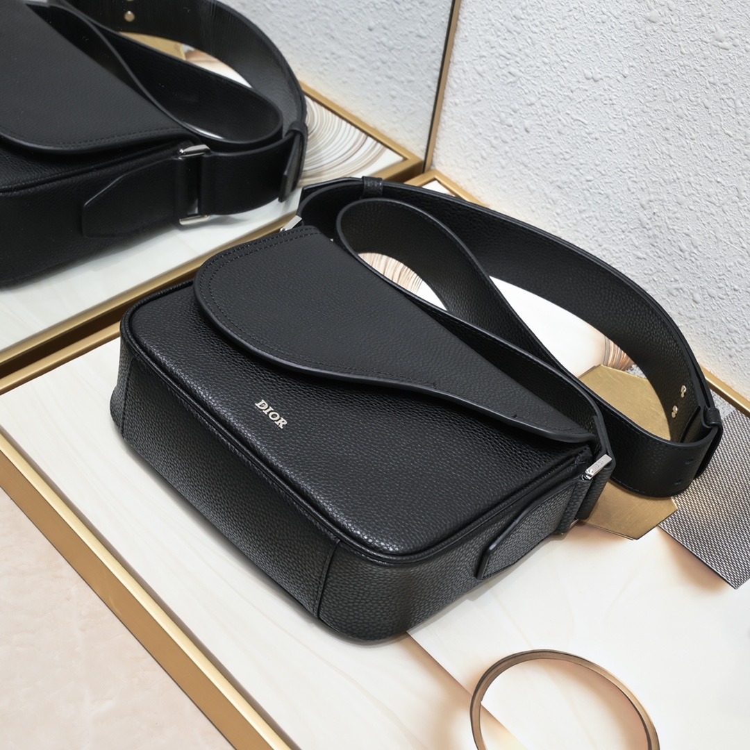Dior Mini Saddle Messenger Bag 1034 XB032 23cm