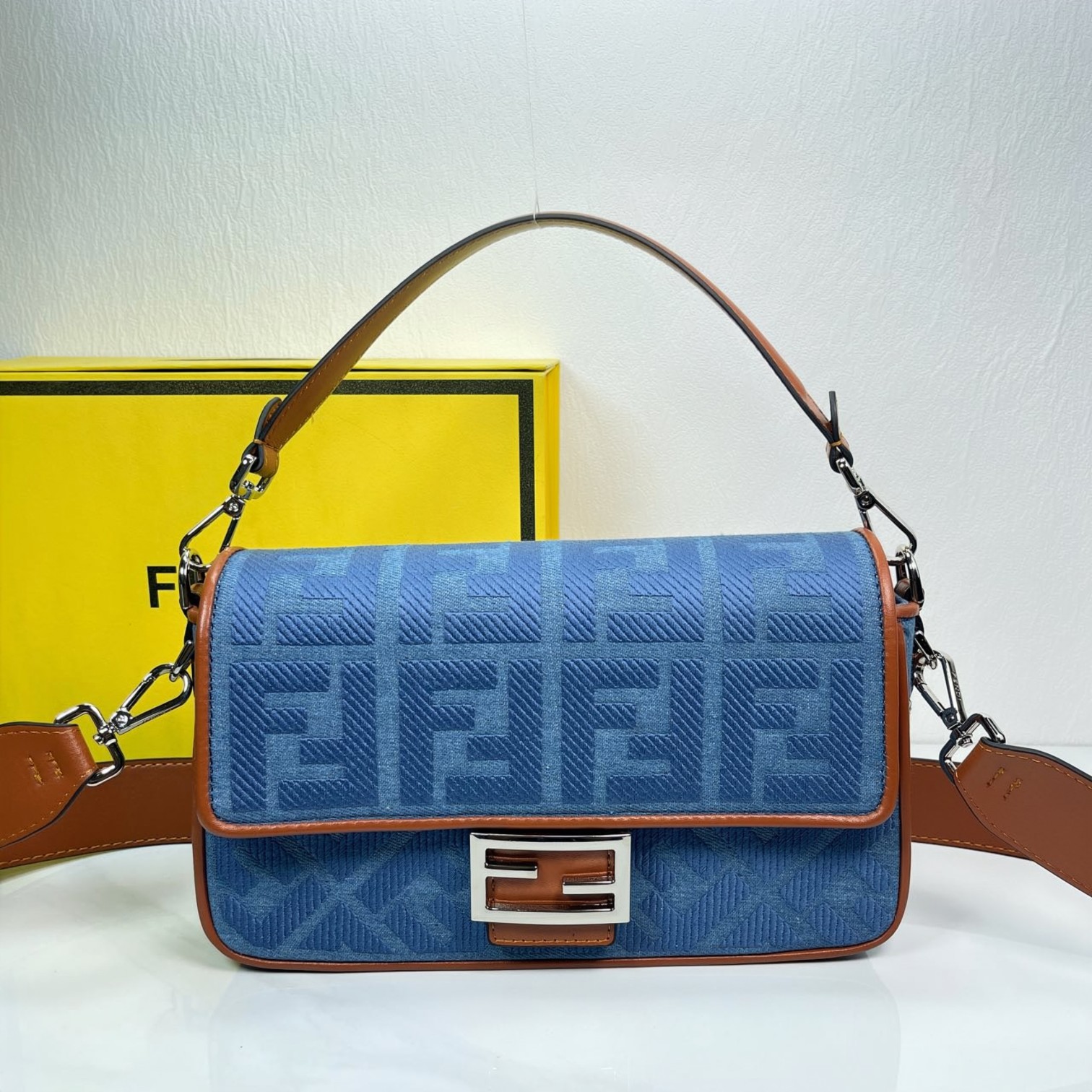 Fendi Bag Baguette Shoulder Bag 2029