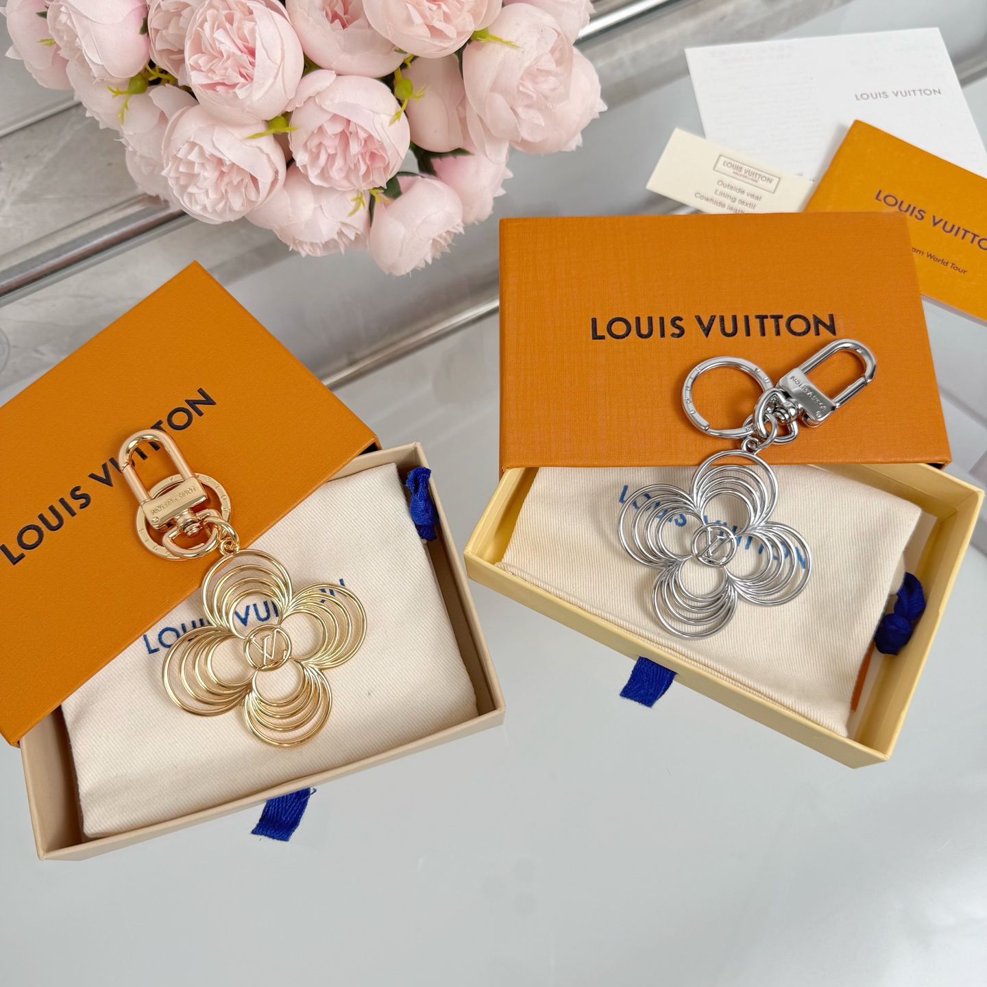 Louis Vuitton Key Chain Breeze Wire Floral Keychain Accessories