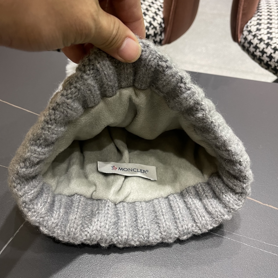 Moncler Hat Non-Woven Embroidered Logo Beanie Accessories