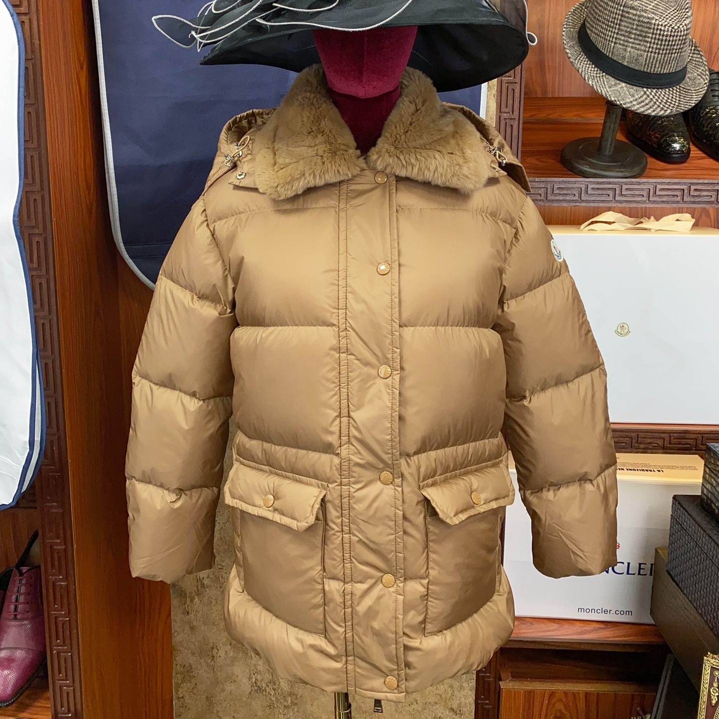 Moncler Down Jacket Ladies' Favorite Clothes