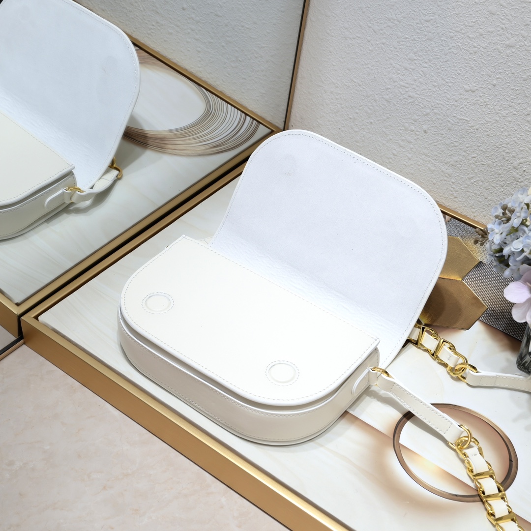 Dior CD Signature Bag With Strap 5777 XB002 21cm