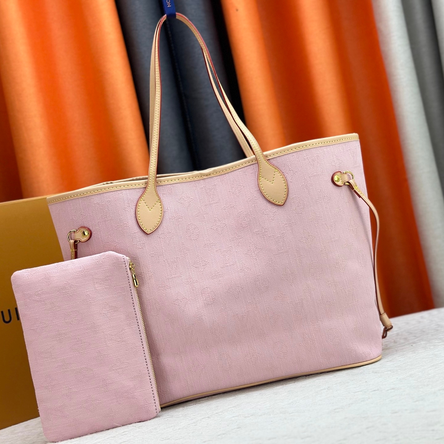 Louis Vuitton Neverfull Medium Handbag M13758 M14210  M45686  M46649 M58907 M46329 M21579 M45685 M46676 M40995