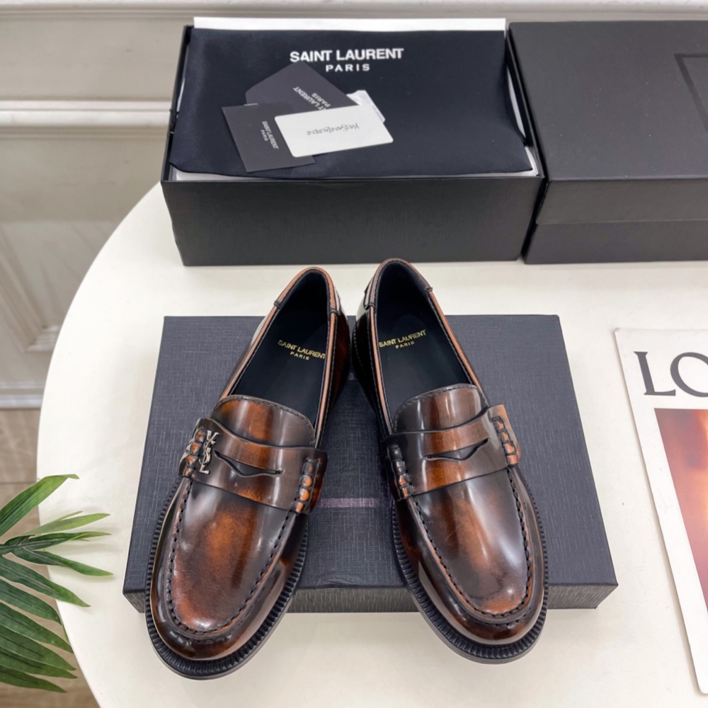 Saint Laurent Shoes Leather shoes