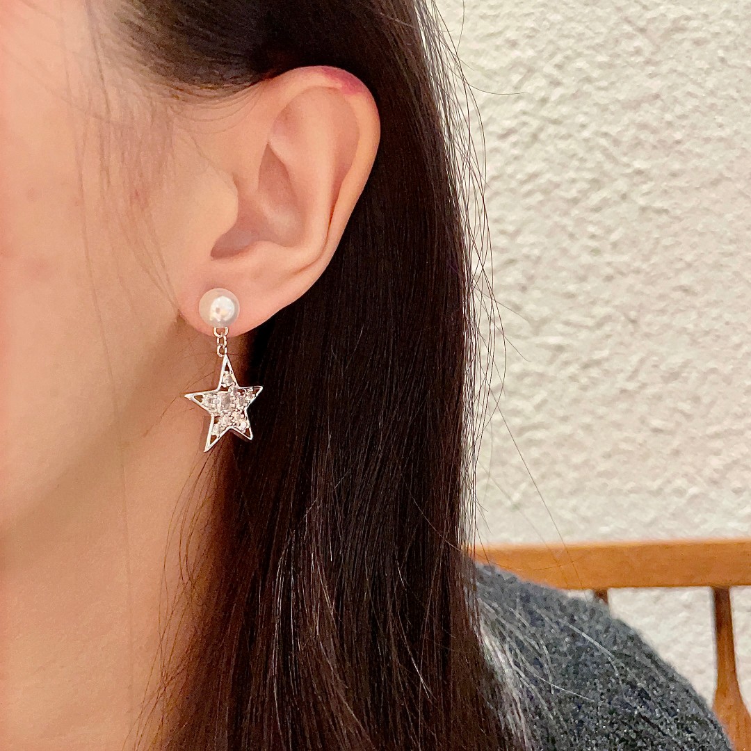 Miu Miu Jewelry Earring Five-pointed star hand drill