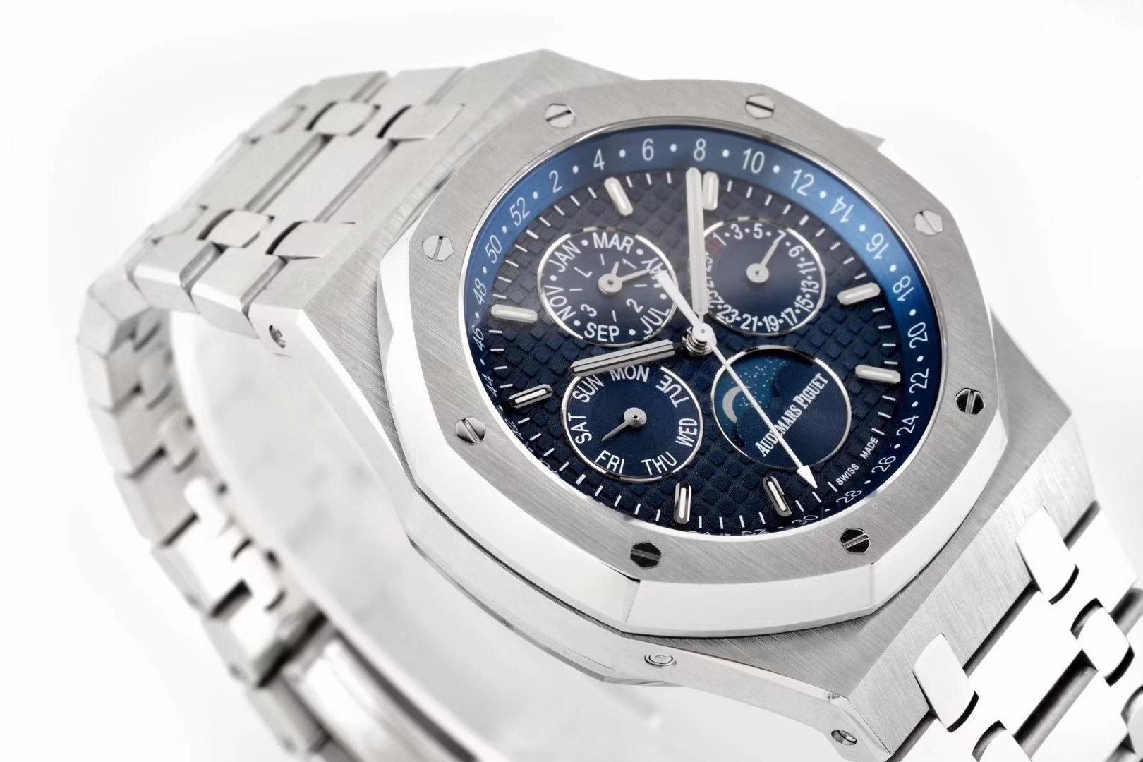 Audemars Piguet ROYAL OAK 26574 41mm