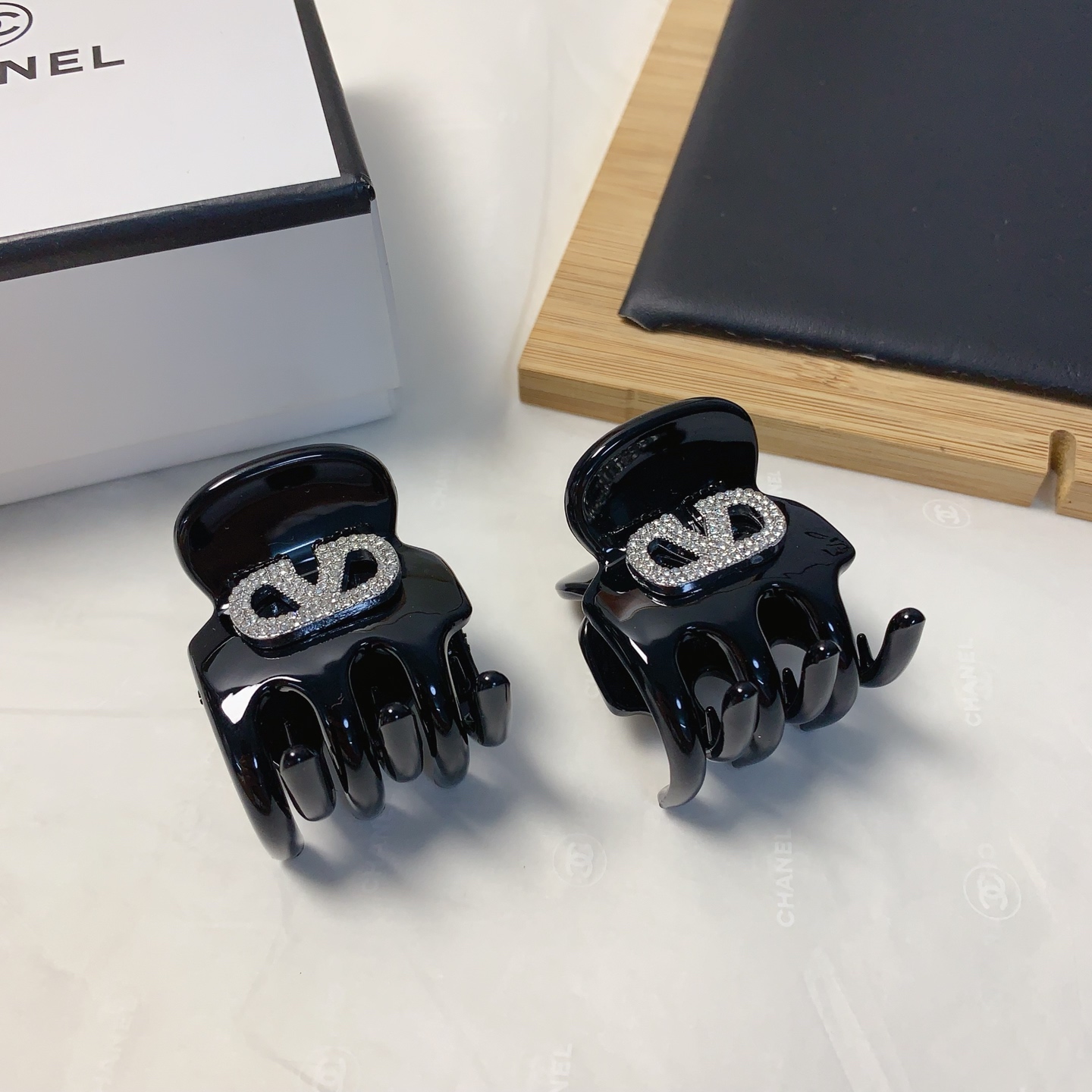 Valentino Jewelry Hairpin Pair Of Full-Diamond Logo Grabber Clips