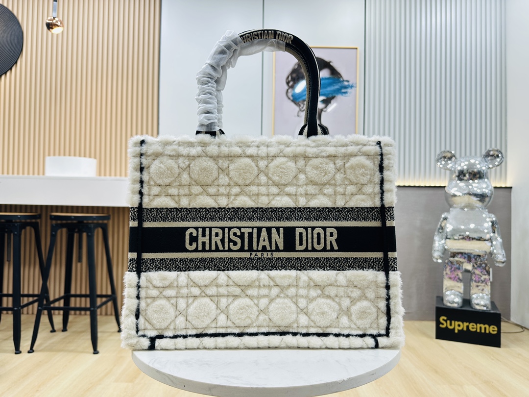 10A + top quality Dior Book Tote 001 DD071032042 26.5-42cm