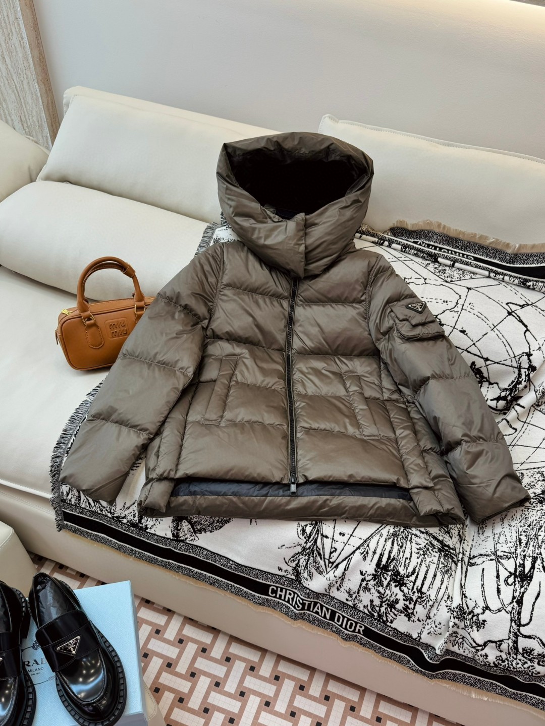 Prada Down Jacket Ladies' Favorite Clothes