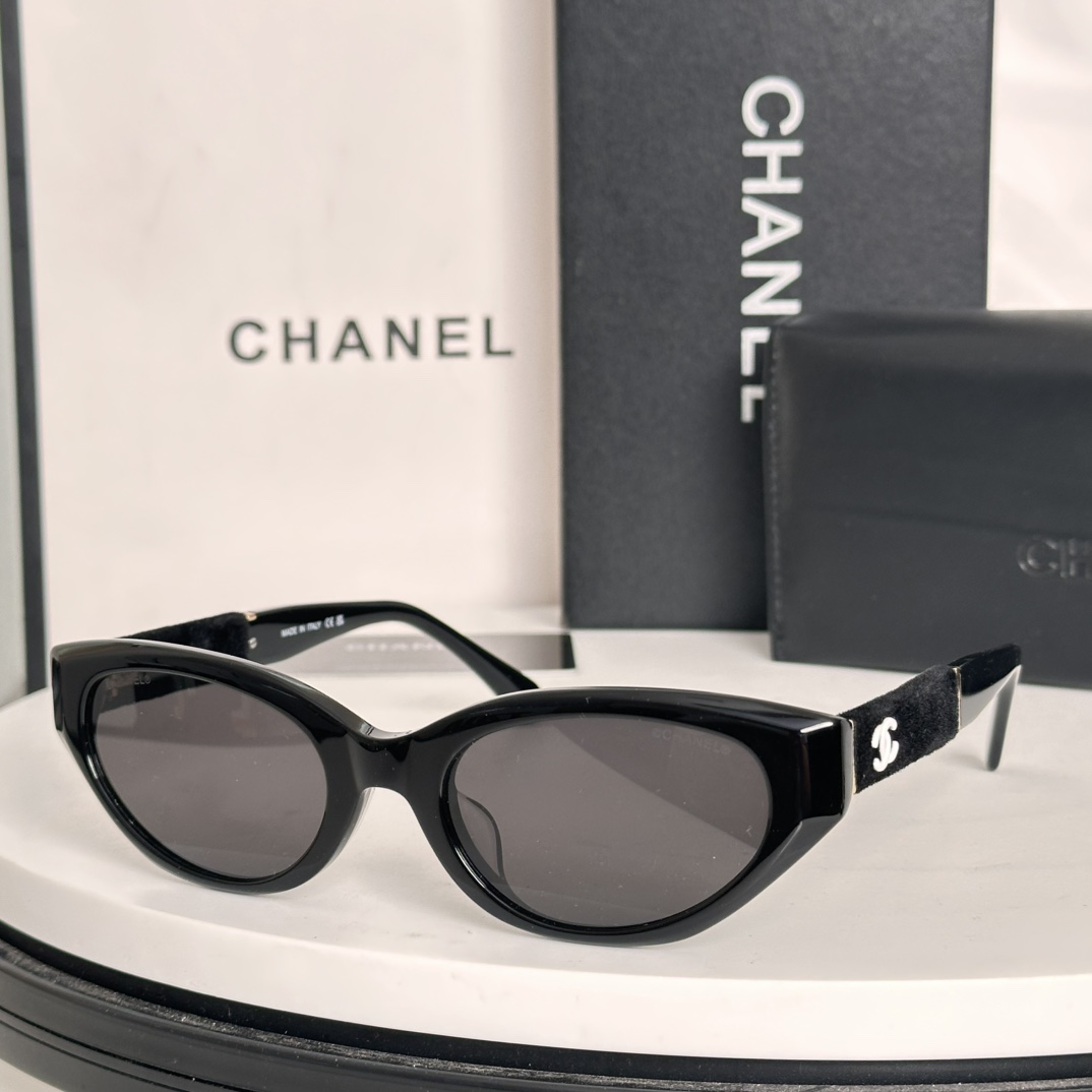 Chanel Sunglasses CH6070S SM061