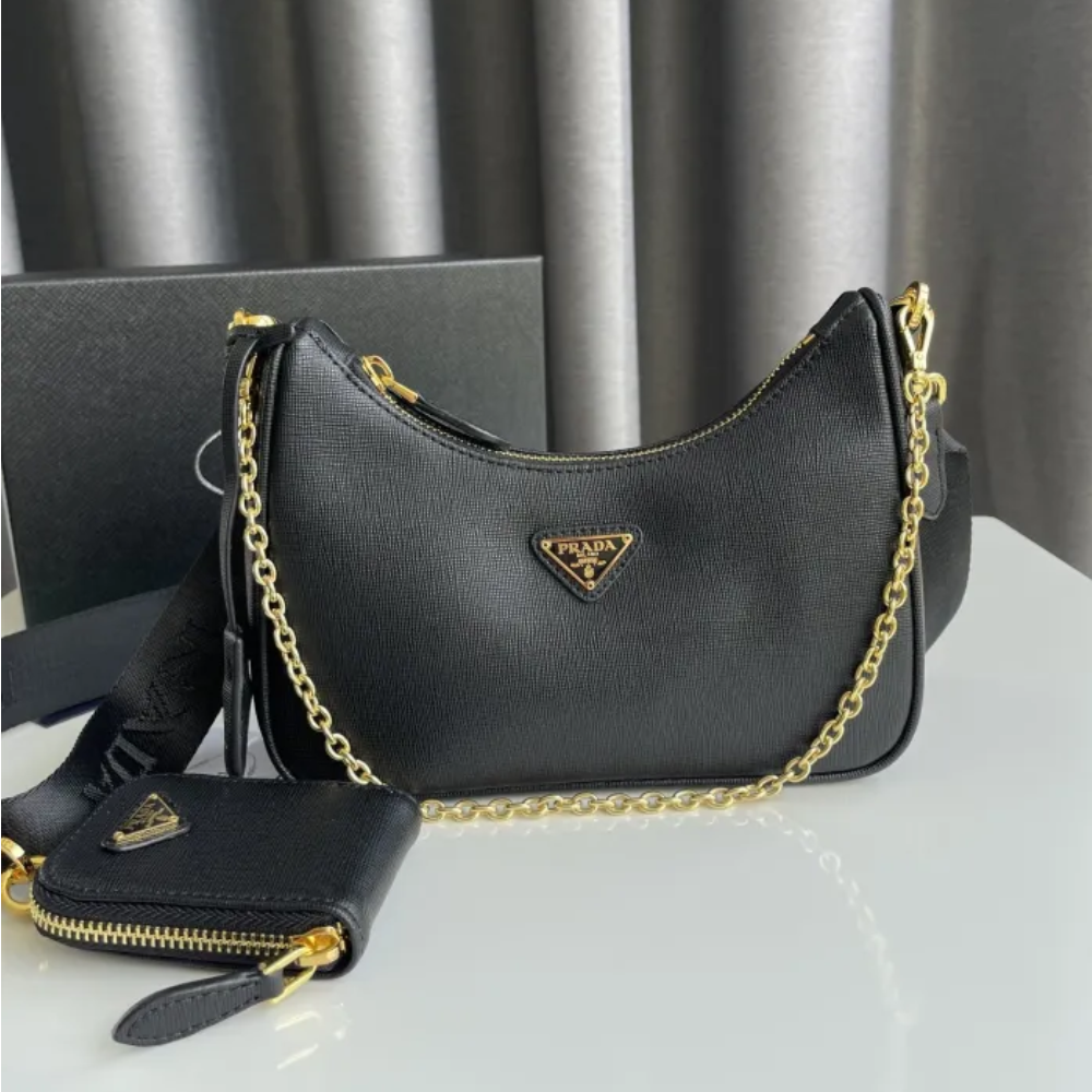 Prada Re-Edition 2005 Saffiano leather bag
