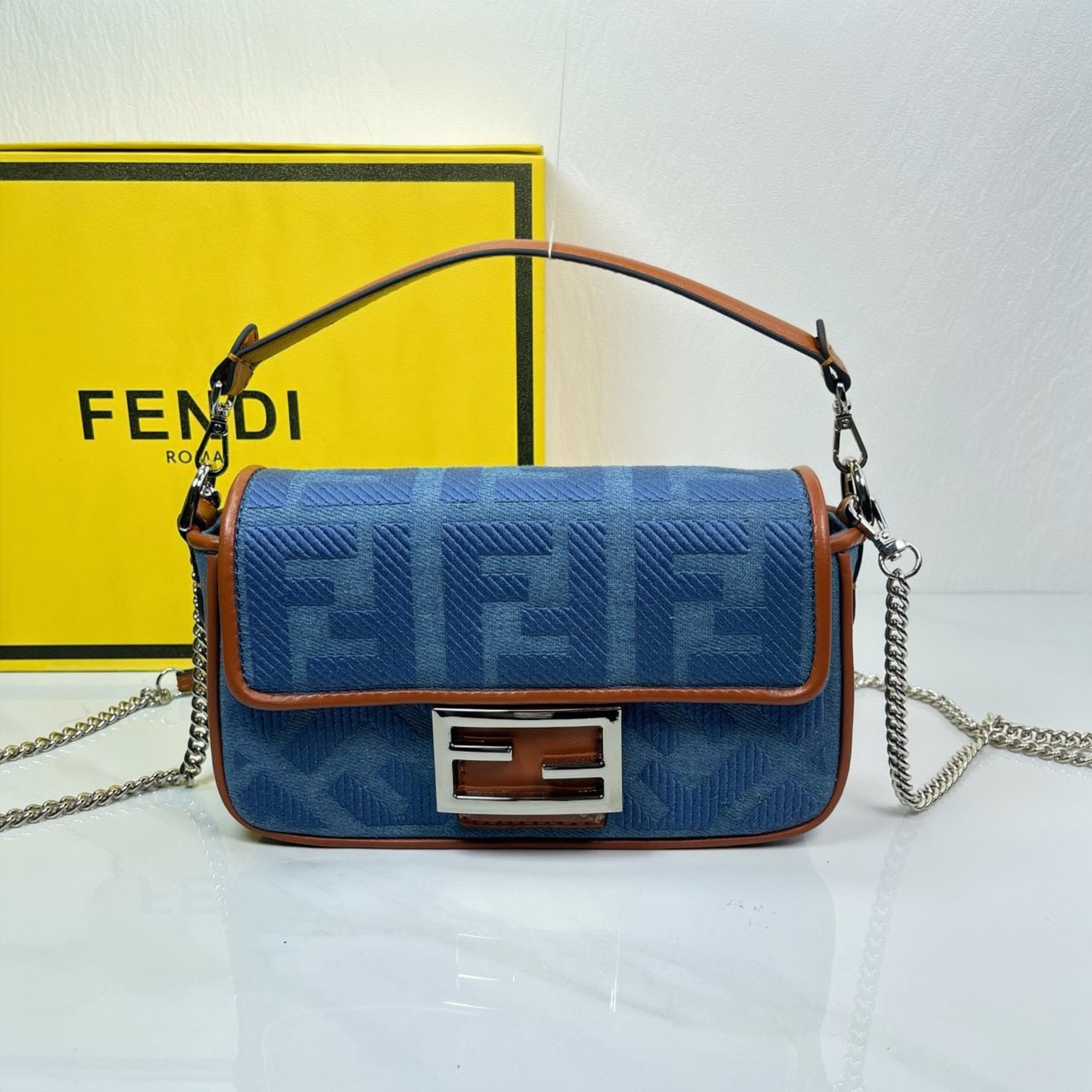 Fendi Bag Baguette Shoulder Bag 2029