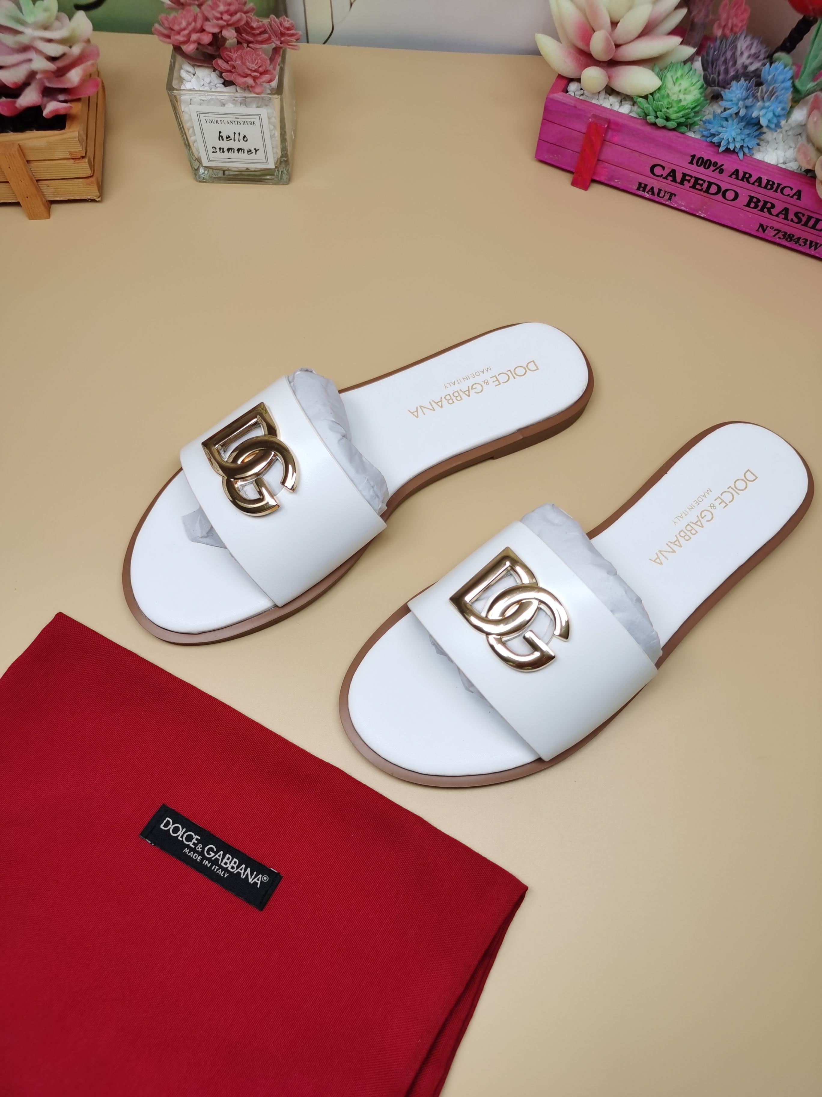 D&G Shoes DG large gold buckle steel women's slippers