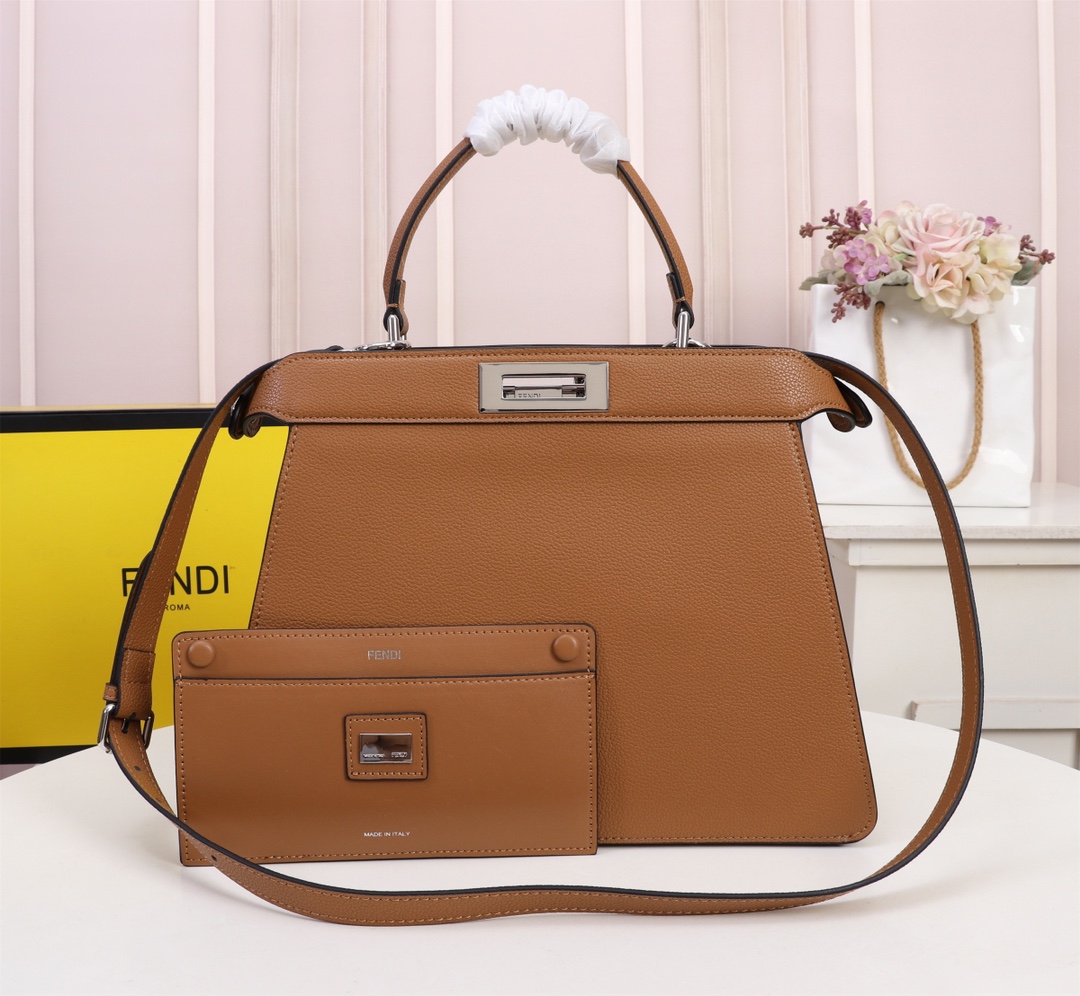 Fendi 66678 Brown LM022 32cm
