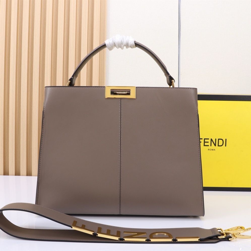 Fendi Bag Top Handle Bag F6868