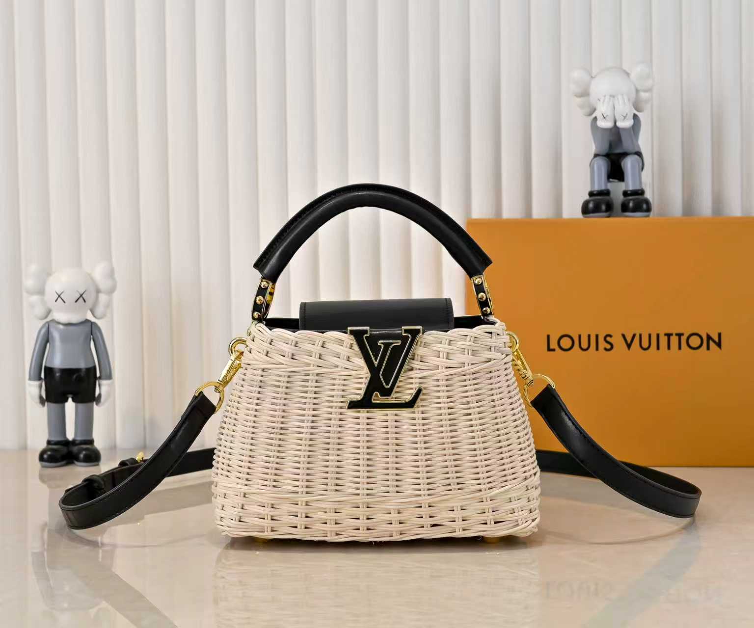 Louis Vuitton Shoulder Bag Ladies' Favorite