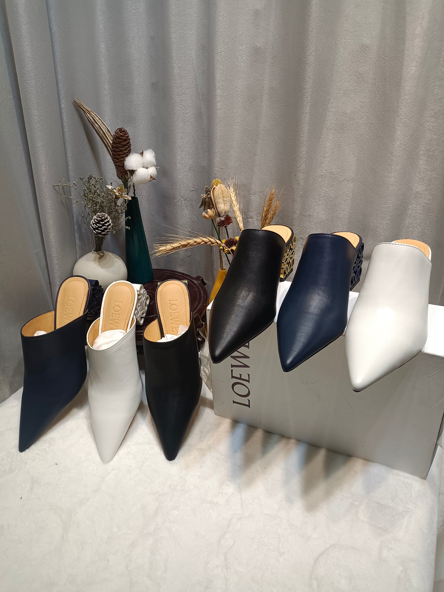 LOEWE shoes 016 XM062