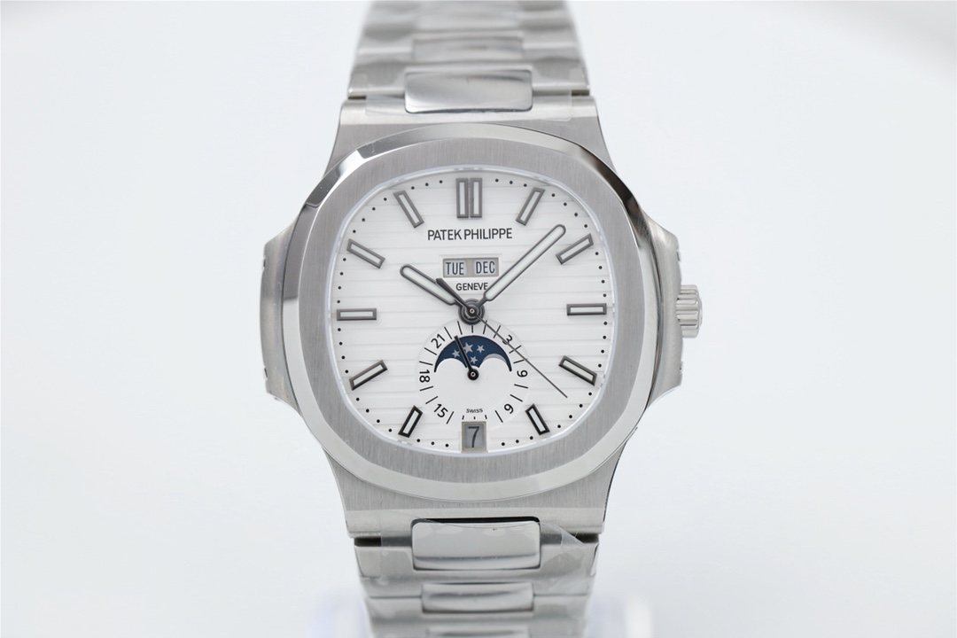 PATEK PHILIPPE NAUTILUS 5726 40.5mm