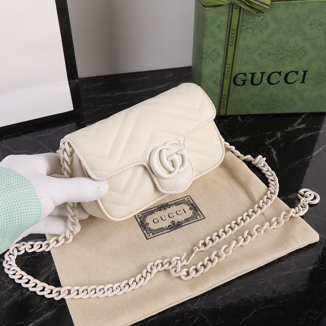 Gucci699757LM021 16.5x9.5x4.5cm