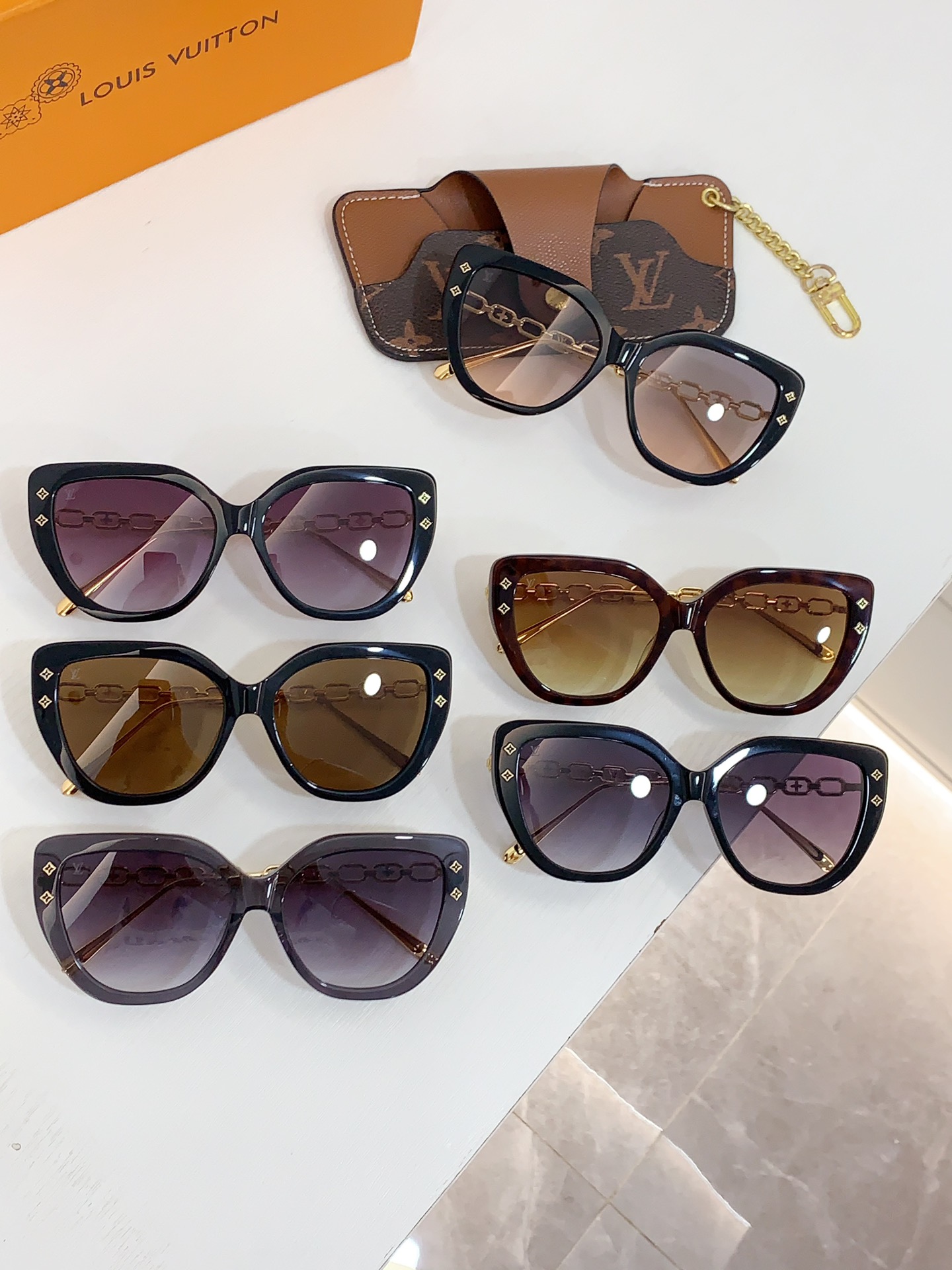 LV Sunglasses Z2106E SM021