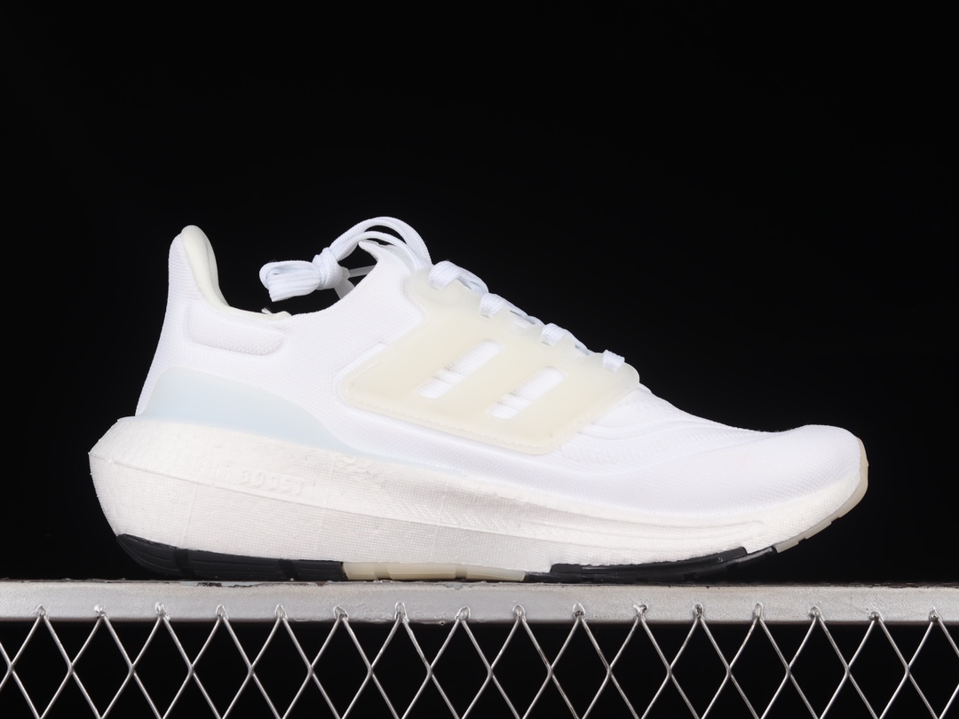 Ad Ultra Boost Light 23 GY9352 XM542