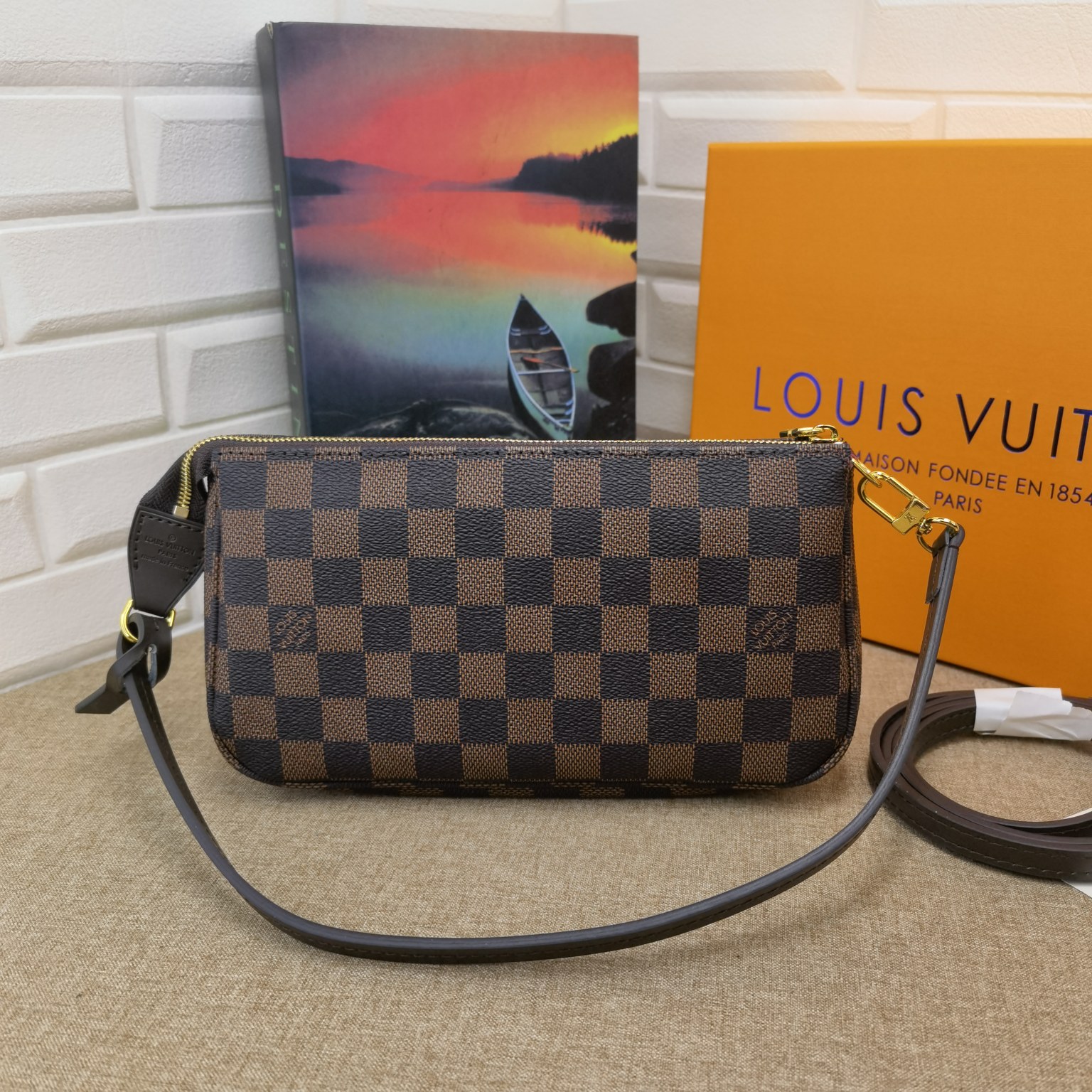 LVM40712MQ031 23.5CM